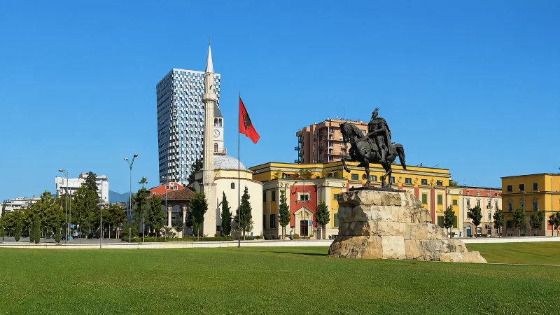 skanderberg square
